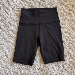 Lululemon Wunder Train High Rise Short 8" LIKE NEW CONDITION
